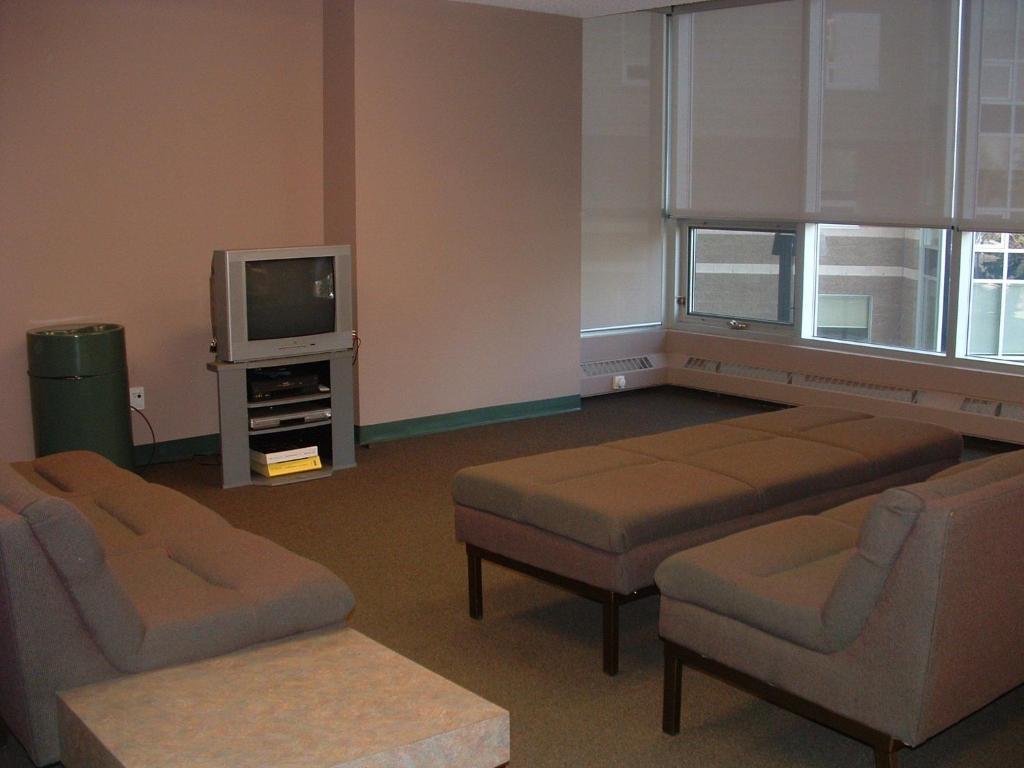 University Of Alberta - Accommodation Edmonton Exteriör bild